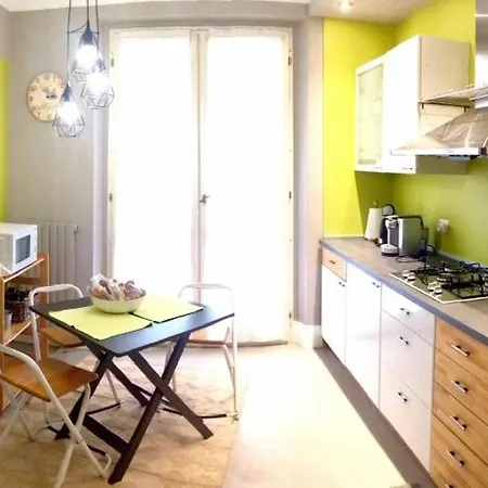 דירה Interno 3, With Large Garage 5' Walk From The Center