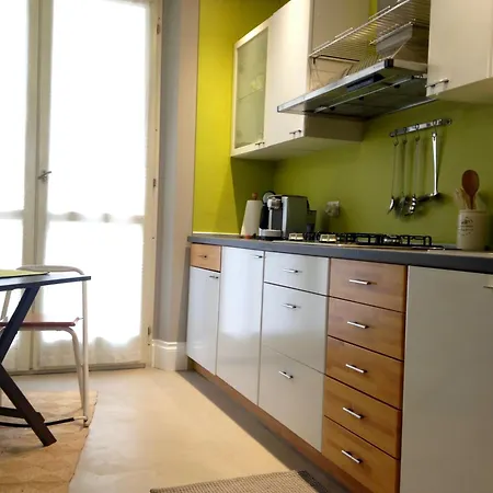 דירה Interno 3, With Large Garage 5' Walk From The Center *