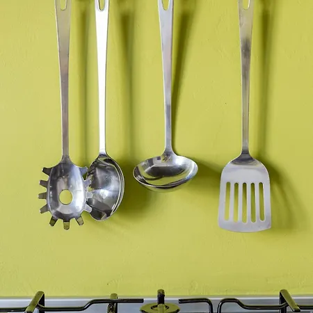 Interno 3, With Large Garage 5' Walk From The Center דירה *