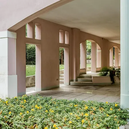 Interno 3, With Large Garage 5' Walk From The Center *